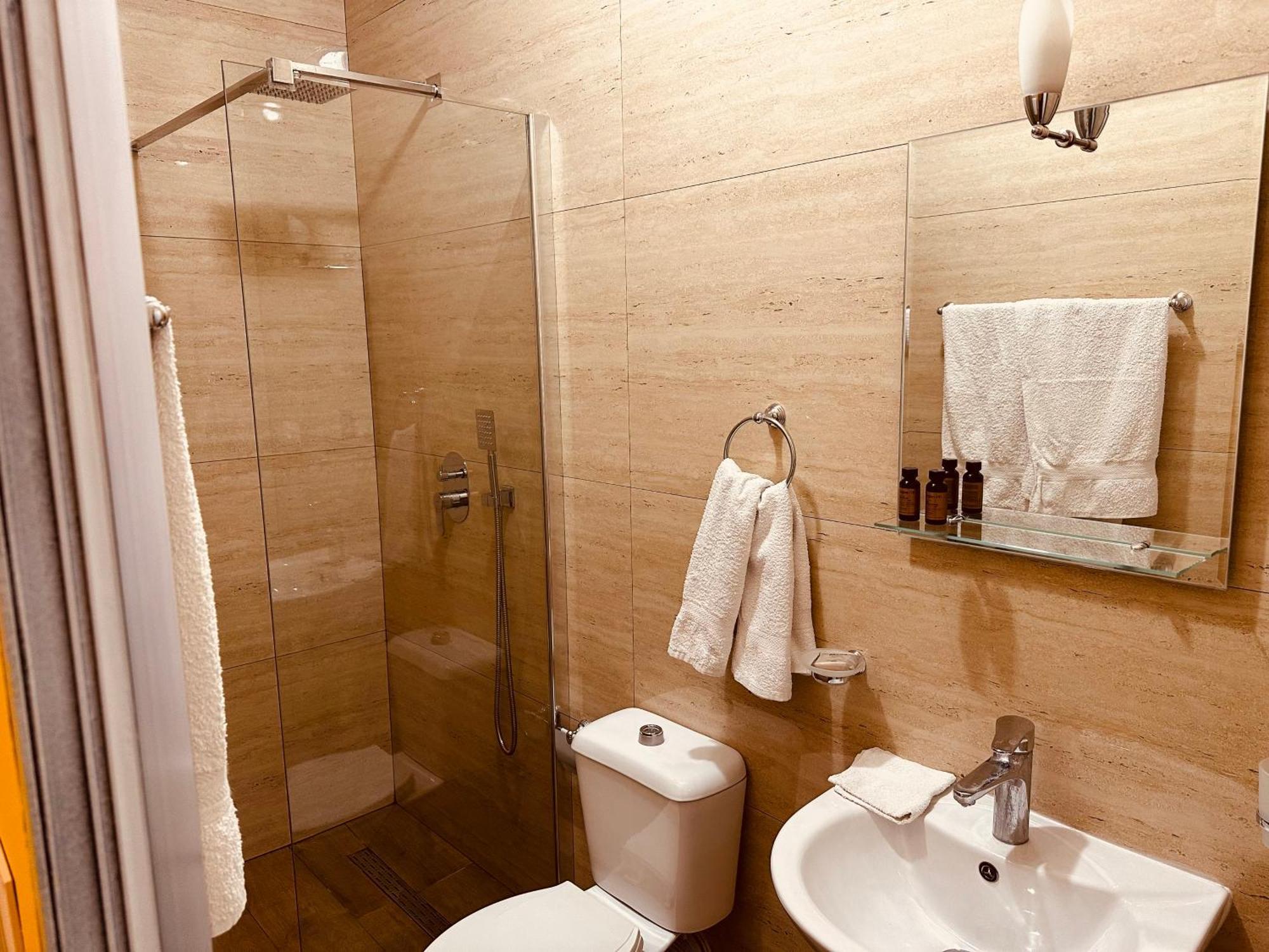 Auto Tana Guest House Тирана Экстерьер фото